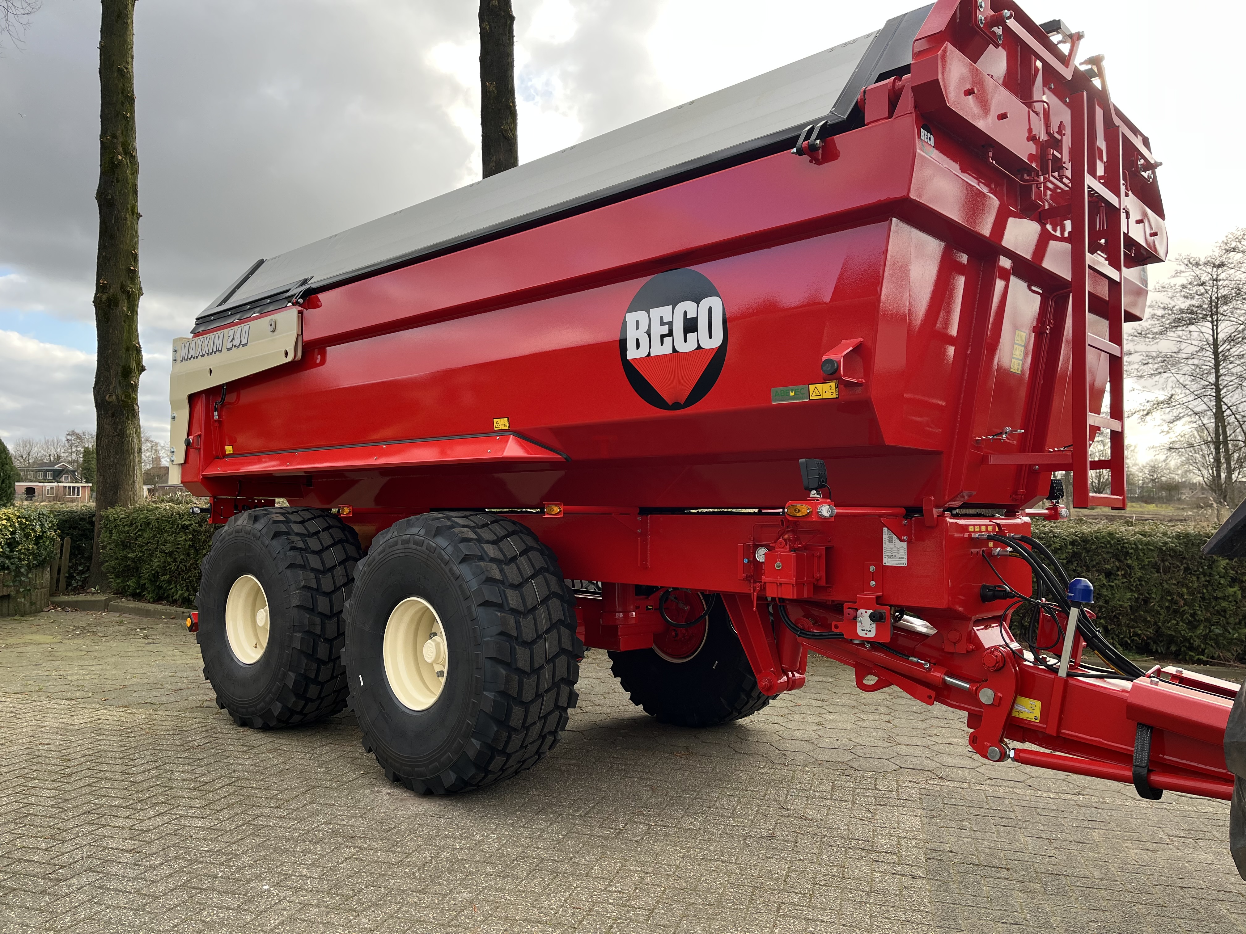 Beco Maxxim 240